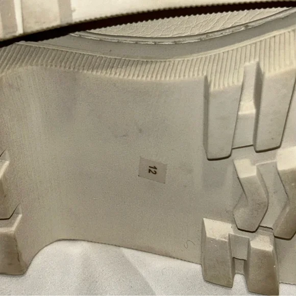 Sz 12 Steve Madden 'The Guard Boot' Cream - Picture 15 of 16